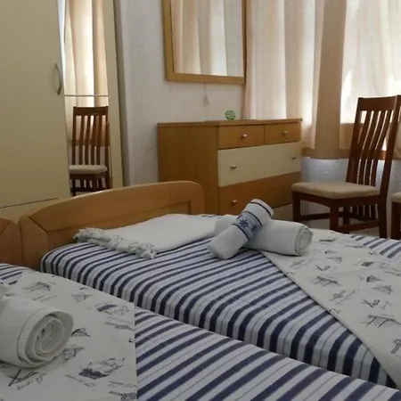 شقة Wild Orange- One Bedroom With Terrace *